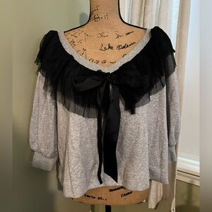 Maeve Gray/Black Ruffle 3/4 Puff Sleeve Blouse, Sz S, New w/Tags (NWT)
